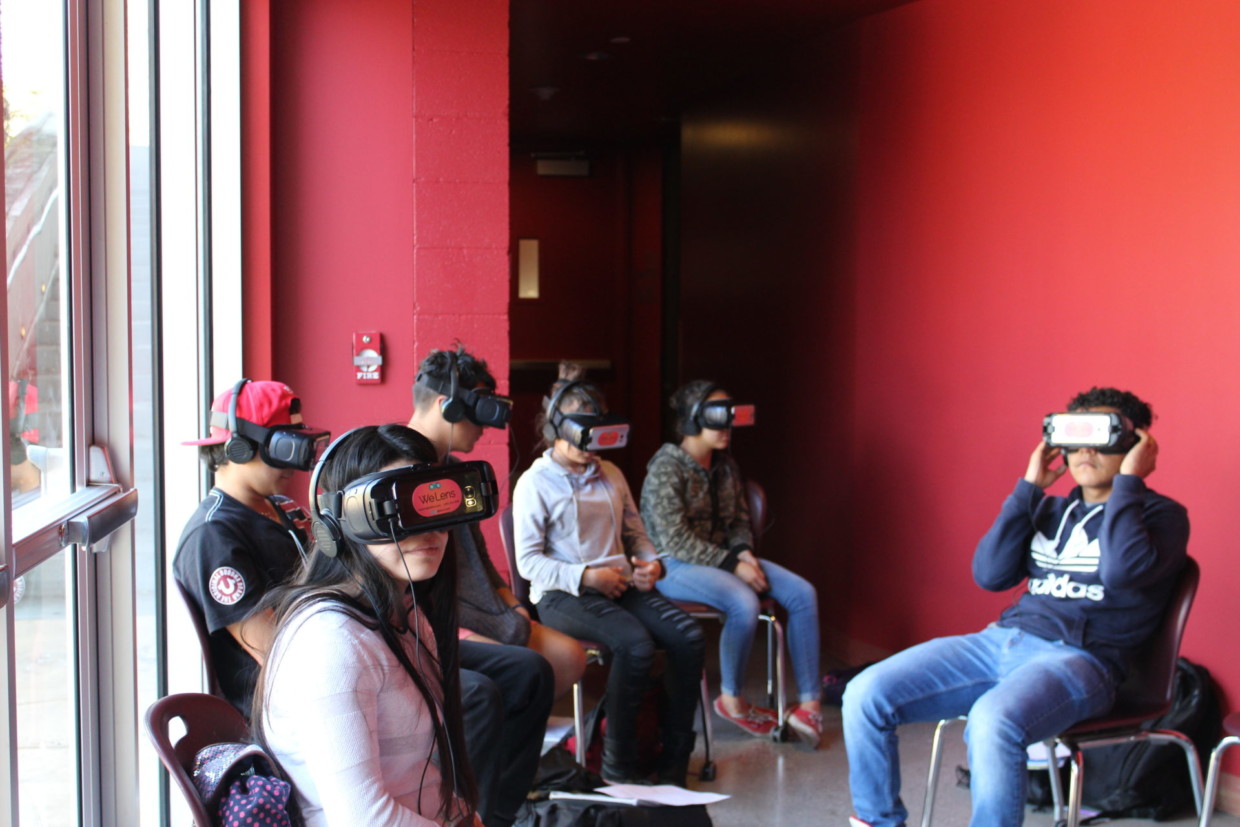 Environmental chemistry classes dive into virtual reality