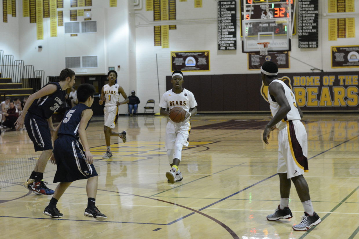 Boys Basketball Keeps Winning, Comes Back to Beat Carlmont