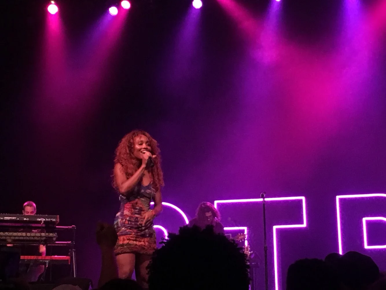 SZA shines at The Warfield Theatre