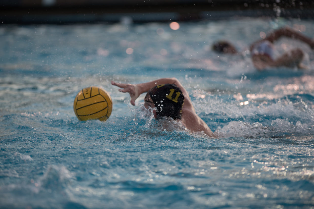 Boys’ Varsity Water Polo Barely Loses to Woodside in Second Heartbreaker of the Season
