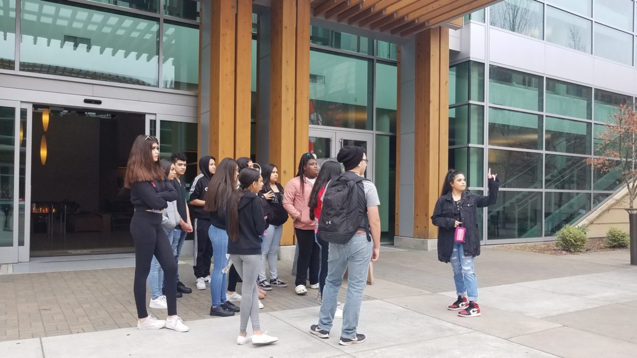 AVID Students Visit Six Colleges on Field Trip