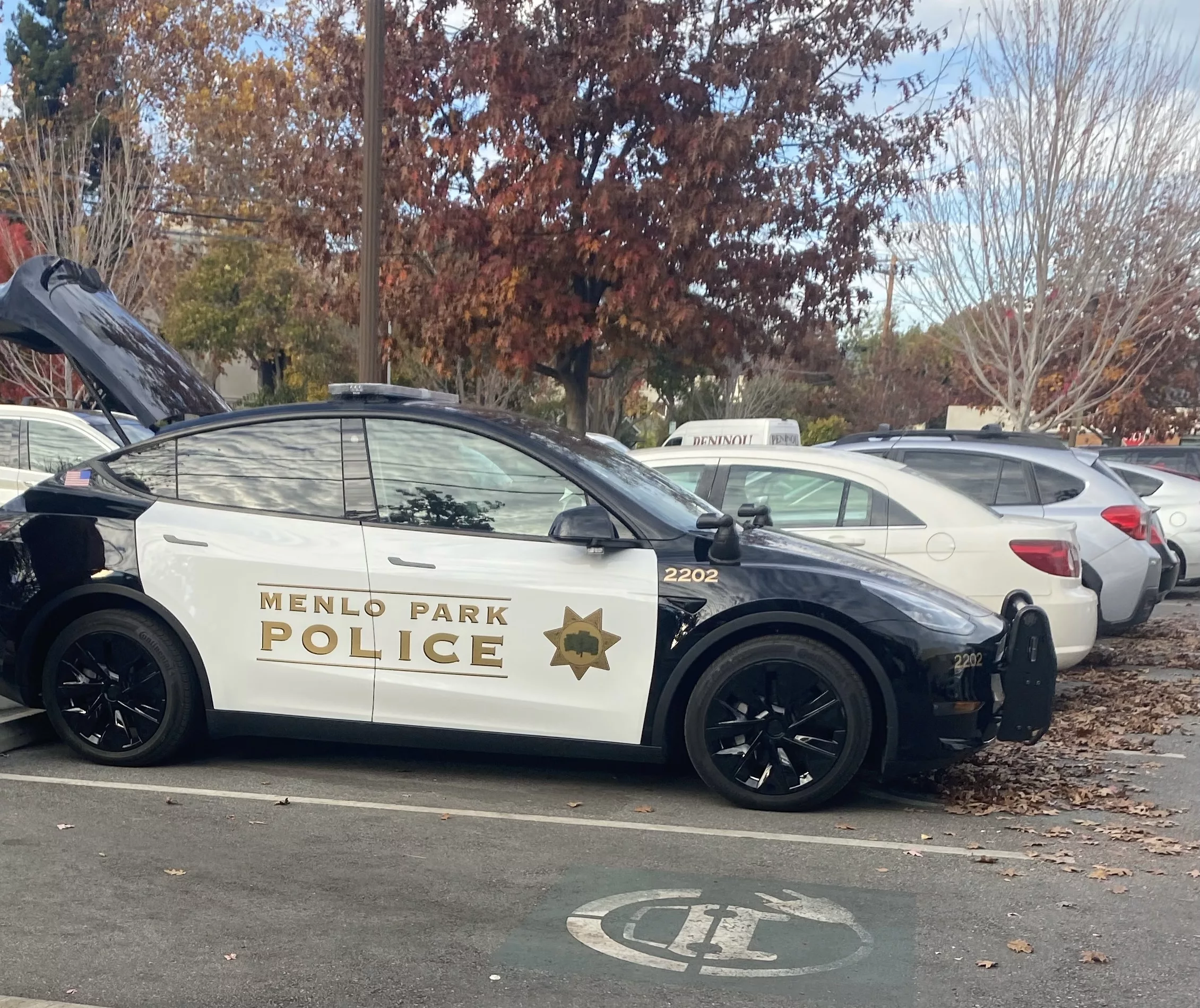 Menlo Park Police Department Implements Tesla Patrol Vehicles